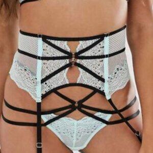 Ann Summers - NWT- lingerie suspender garter belt - Midnight Kiss -US size Small